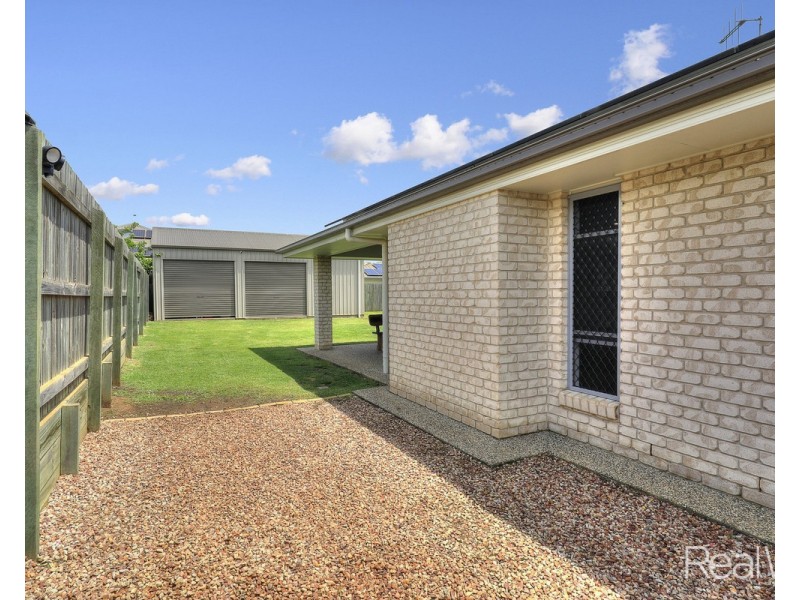 16 Sergiacomi Drive, Kalkie QLD 4670