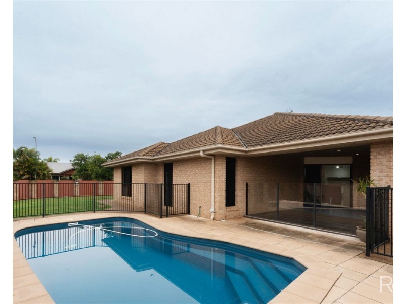 2 Higgins Court, Ashfield QLD 4670
