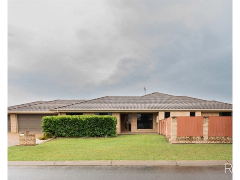 2 Higgins Court, Ashfield QLD 4670