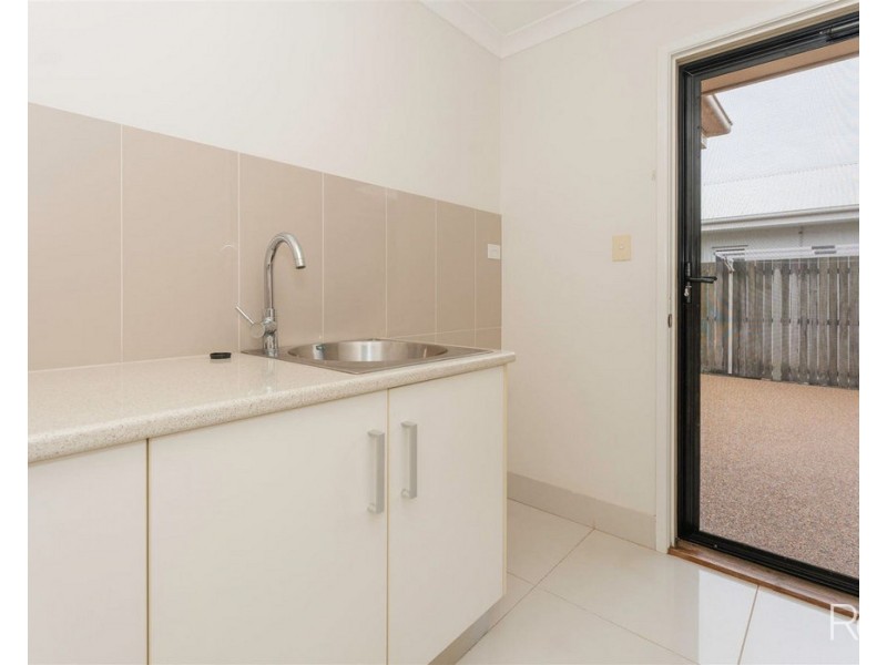 2 Higgins Court, Ashfield QLD 4670