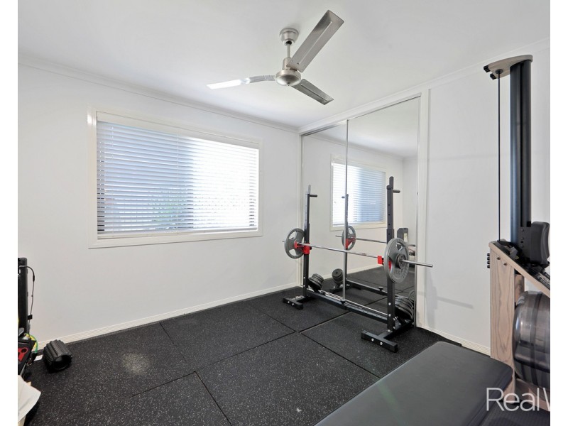 25 Robert John Circuit, Coral Cove QLD 4670