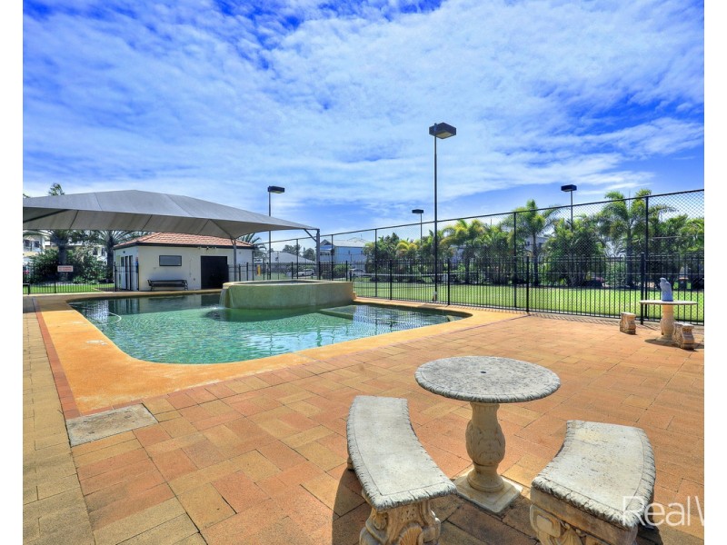 25 Robert John Circuit, Coral Cove QLD 4670