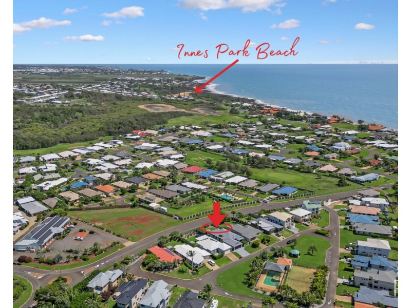 25 Robert John Circuit, Coral Cove QLD 4670