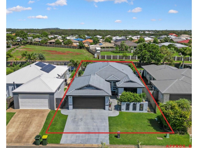 25 Robert John Circuit, Coral Cove QLD 4670