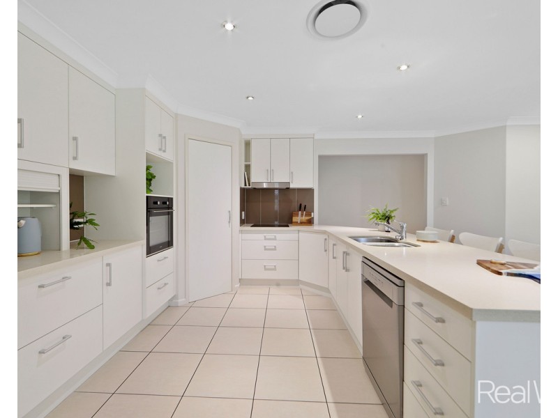 19 Green Avenue, Branyan QLD 4670