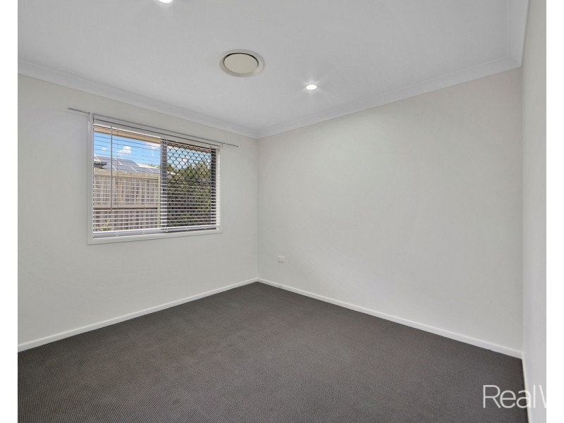 19 Green Avenue, Branyan QLD 4670
