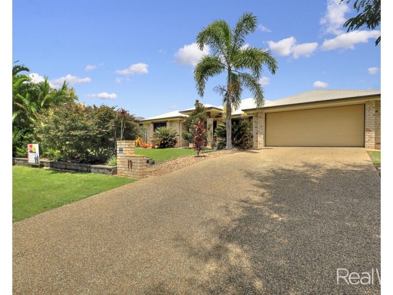 19 Green Avenue, Branyan QLD 4670
