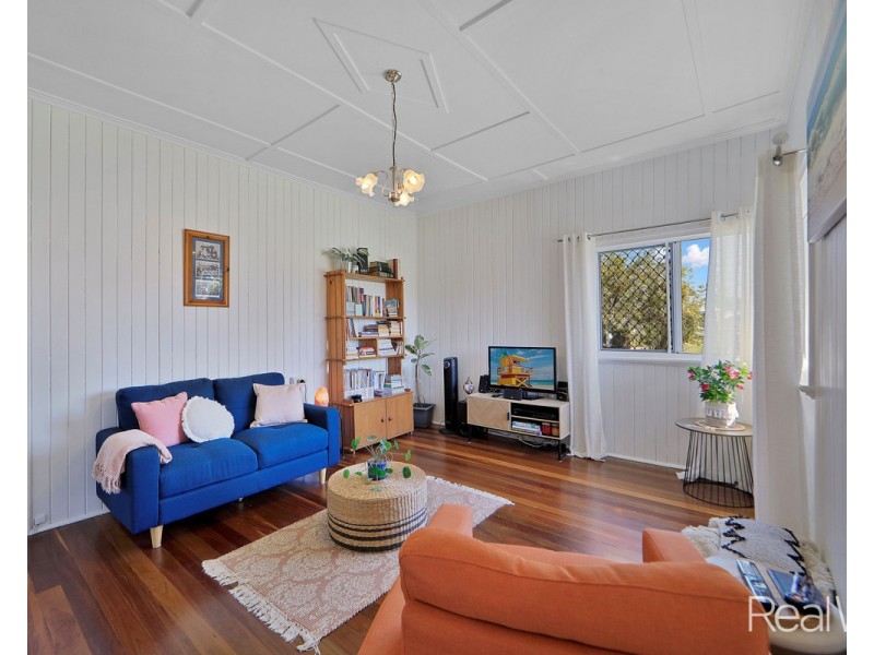 11 Wynter Street, Walkervale QLD 4670