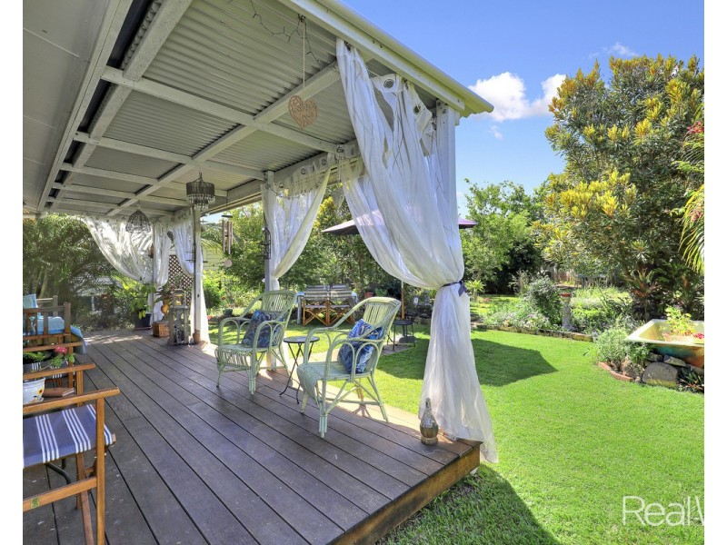 11 Wynter Street, Walkervale QLD 4670