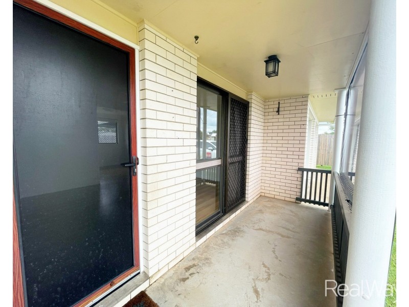 18 McLachlan Drive, Avenell Heights QLD 4670