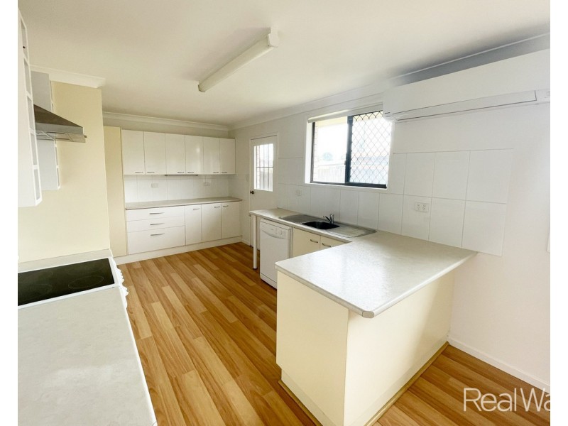 18 McLachlan Drive, Avenell Heights QLD 4670