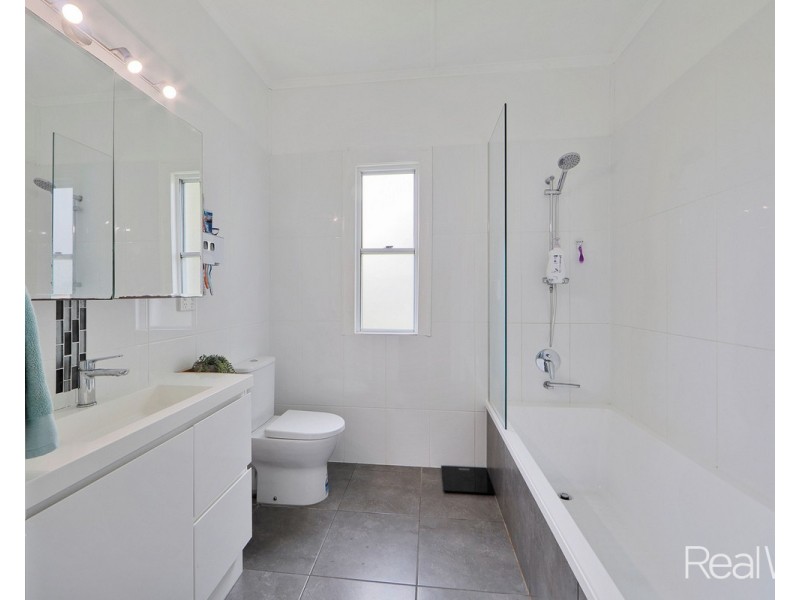 129 Elliott Heads Road, Kepnock QLD 4670