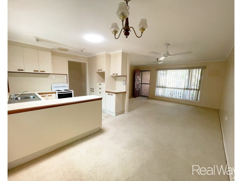 6 Peatey Street, Kepnock QLD 4670