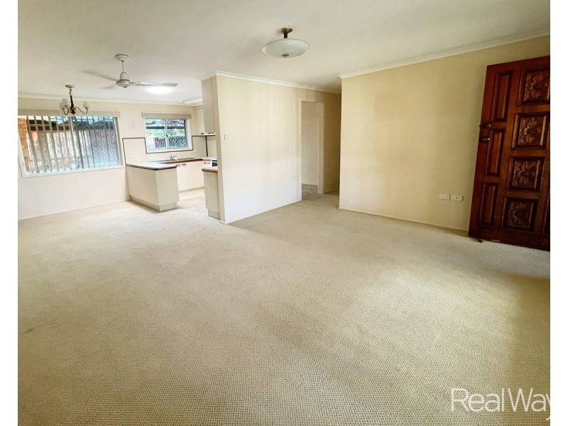 6 Peatey Street, Kepnock QLD 4670