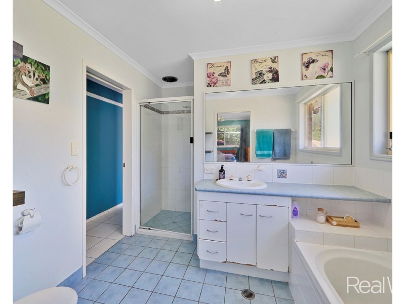 12 Greg Tobin Court, Avondale QLD 4670