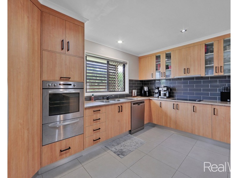14 Maughan Street, Thabeban QLD 4670
