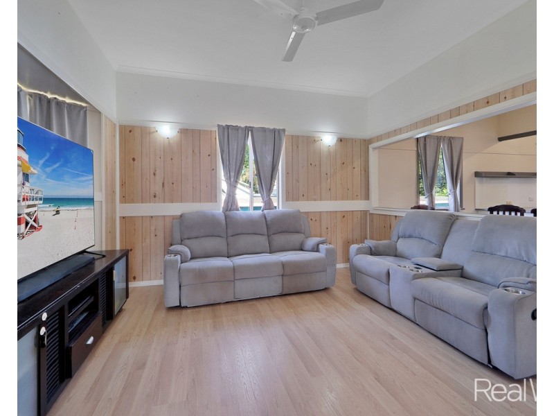 13 Pizzey Street, Childers QLD 4660