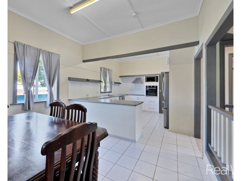 13 Pizzey Street, Childers QLD 4660