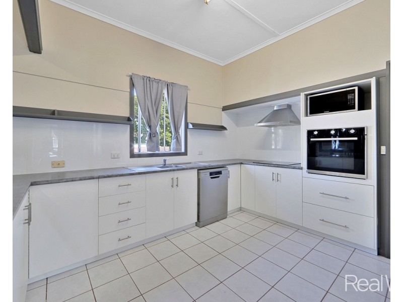 13 Pizzey Street, Childers QLD 4660
