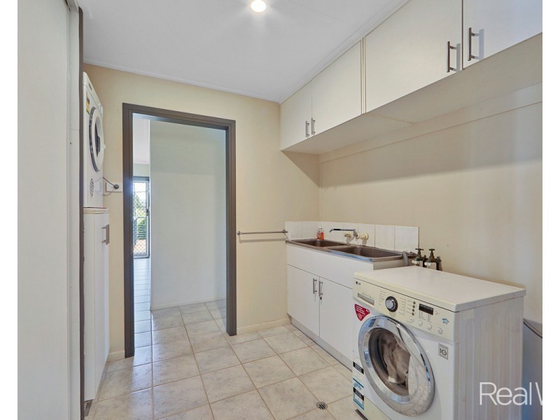 13 Pizzey Street, Childers QLD 4660