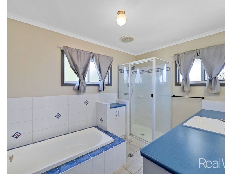 13 Pizzey Street, Childers QLD 4660