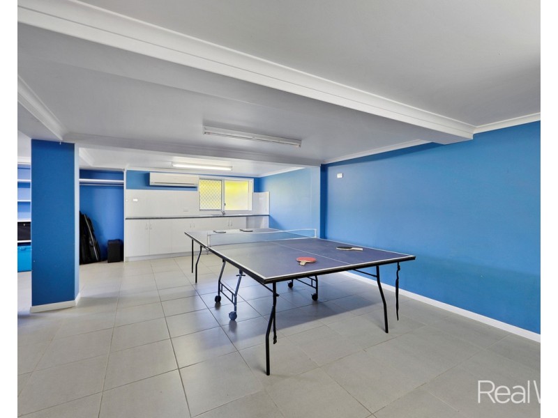 13 Pizzey Street, Childers QLD 4660