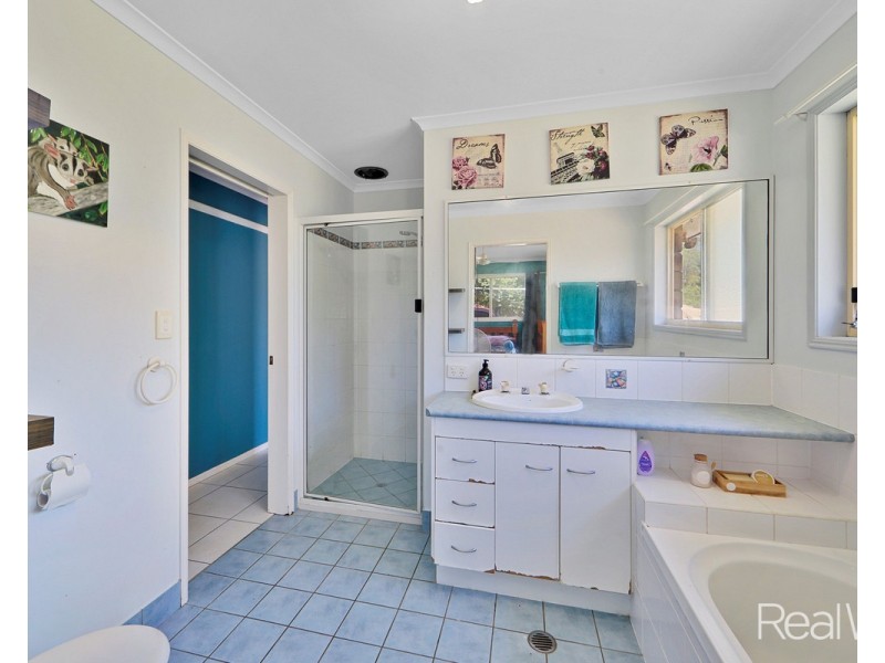 12 Greg Tobin Court, Avondale QLD 4670