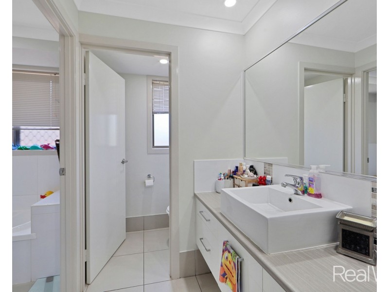 65 Skyring Street, Bundaberg East QLD 4670