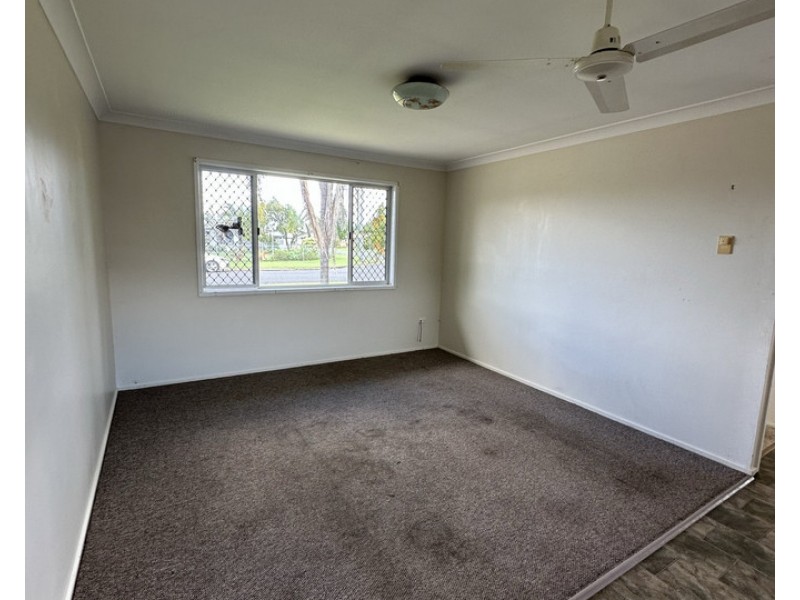 1/2 Donovan Street, Kepnock QLD 4670