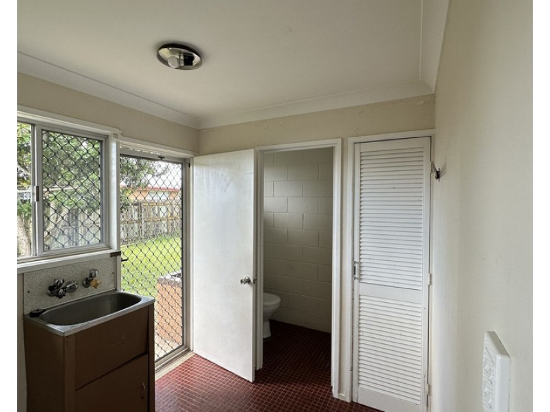 1/2 Donovan Street, Kepnock QLD 4670