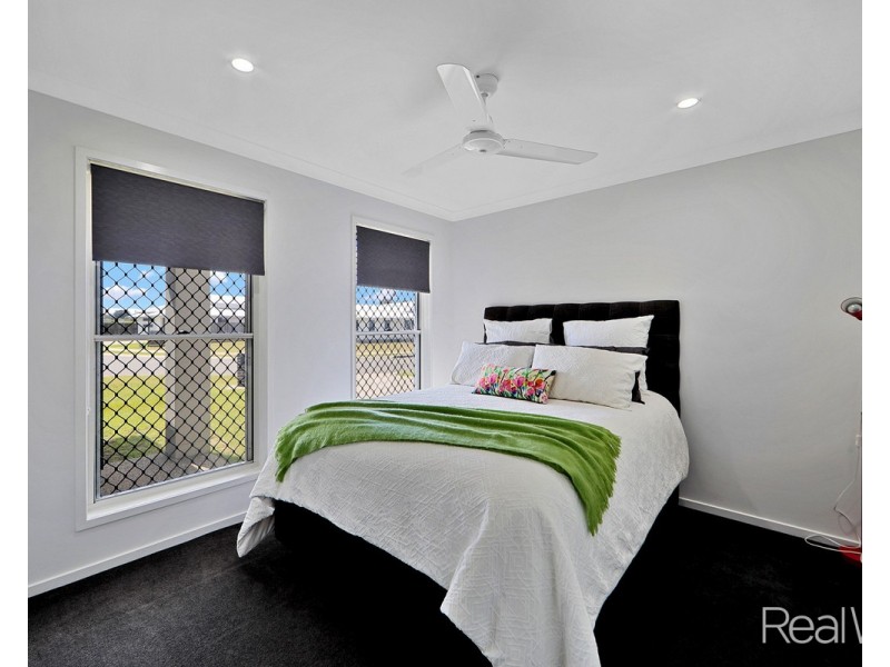 31 Linderberg Street, Kalkie QLD 4670