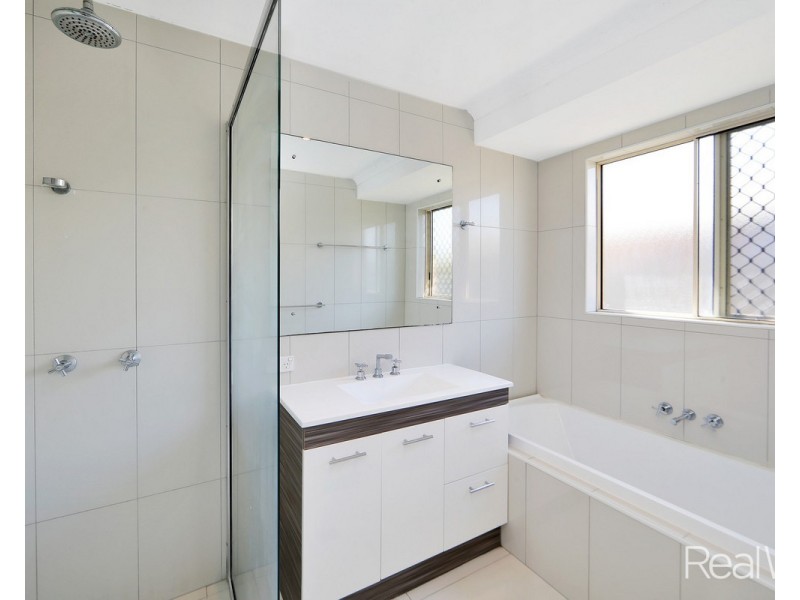 4 Omeara Avenue, Bundaberg East QLD 4670