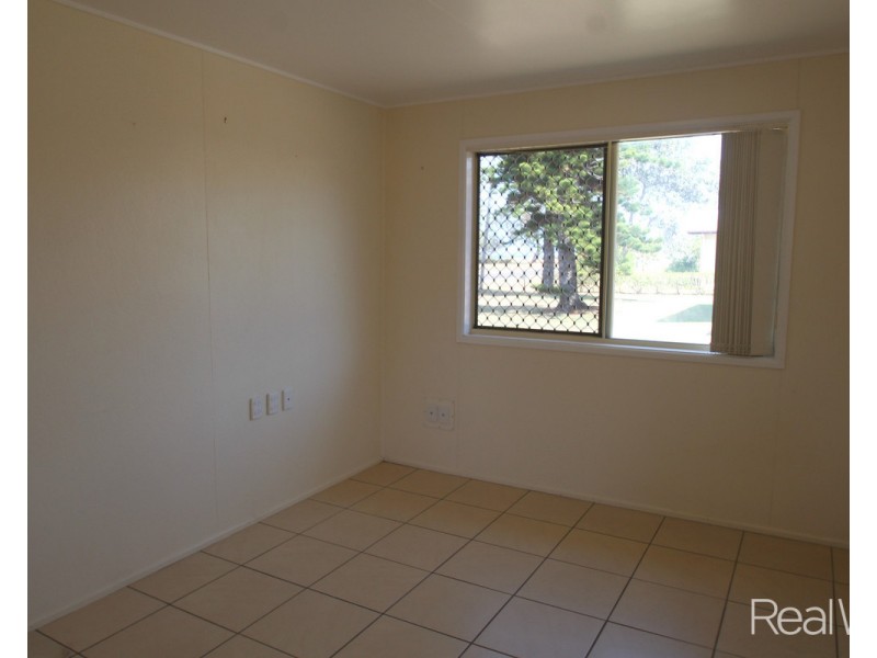 1/34 Esplanade, Elliott Heads QLD 4670