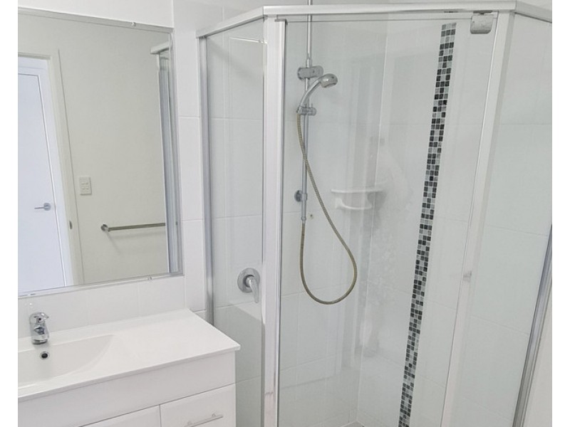3/16A Farthing Court, Kepnock QLD 4670