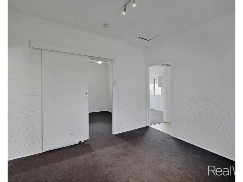 4 Windermere Street, Walkervale QLD 4670