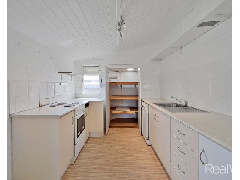 4 Windermere Street, Walkervale QLD 4670