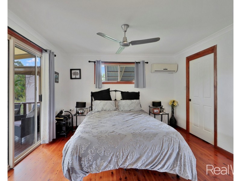 18 Park Estate Drive, Branyan QLD 4670