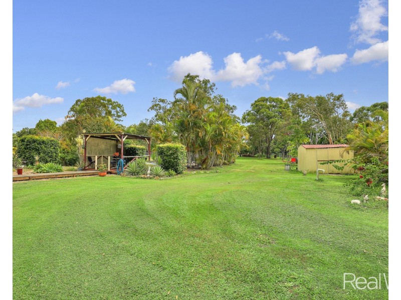 18 Park Estate Drive, Branyan QLD 4670