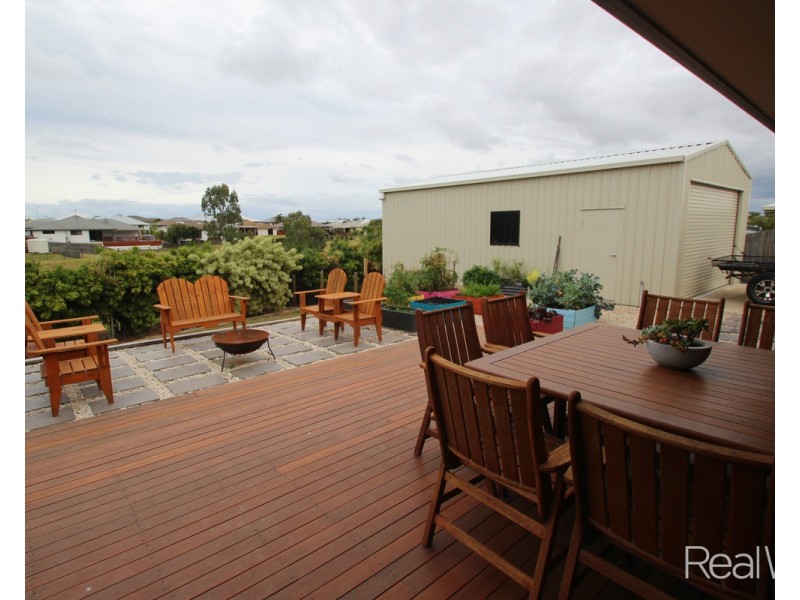 32 Sienna Boulervard, Ashfield QLD 4670