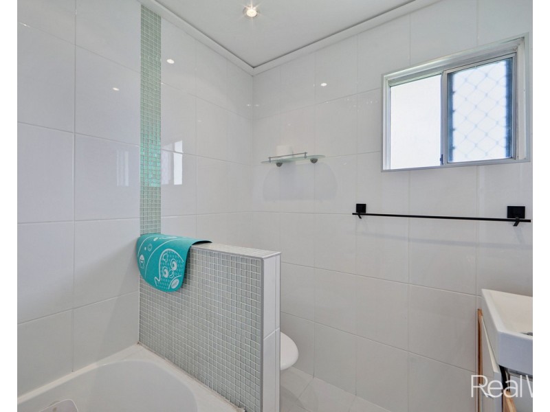 10 Walsh Street, Walkervale QLD 4670