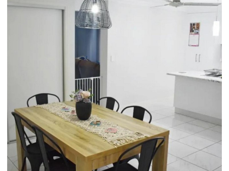 48 Ocean Street, Burnett Heads QLD 4670