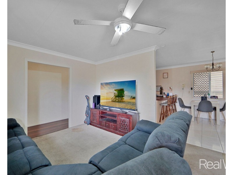 15 Peirson Street, Millbank QLD 4670