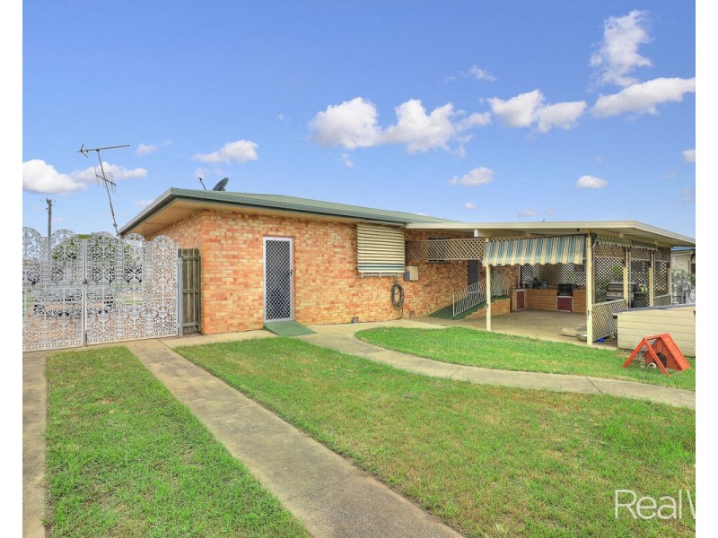 15 Peirson Street, Millbank QLD 4670