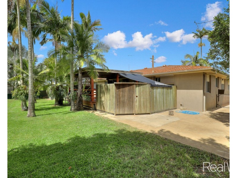 37 Sinclair Street, Avenell Heights QLD 4670