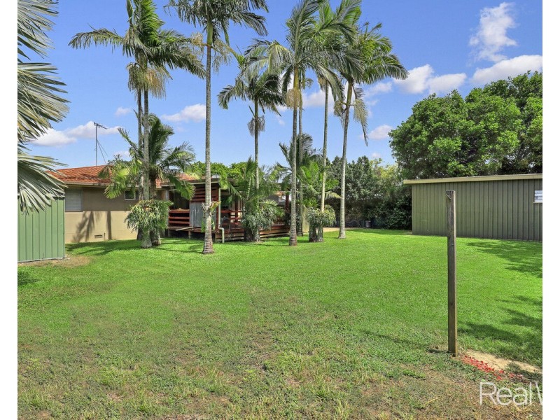 37 Sinclair Street, Avenell Heights QLD 4670