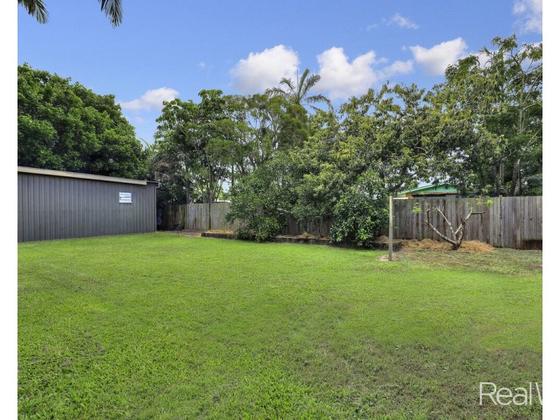 37 Sinclair Street, Avenell Heights QLD 4670