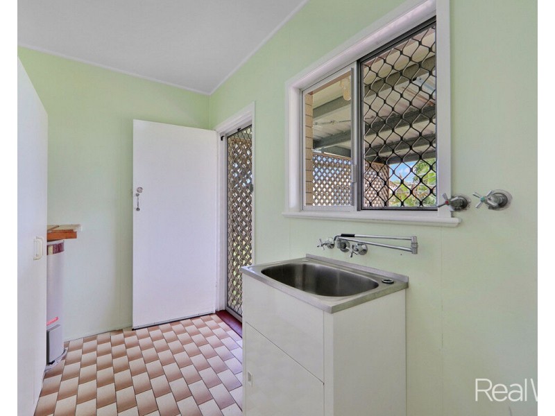 9 Churchward Street, Kepnock QLD 4670