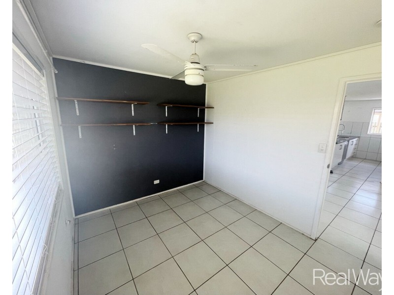 35 Mclachlan Drive, Avenell Heights QLD 4670