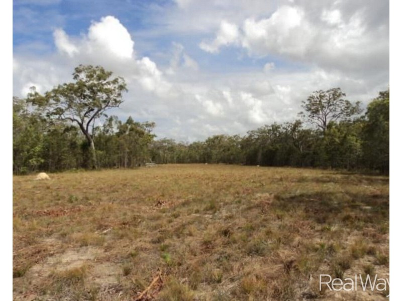 590 Maude Hill Road, Deepwater QLD 4674