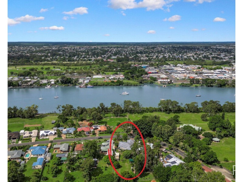 8 Mariners Way, Bundaberg North QLD 4670